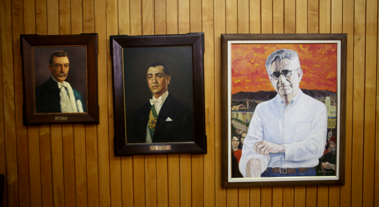 Retratos dos três prefeitos médicos de BH: Cícero Ferreira, Juscelino Kubitschek e Célio de Castro.