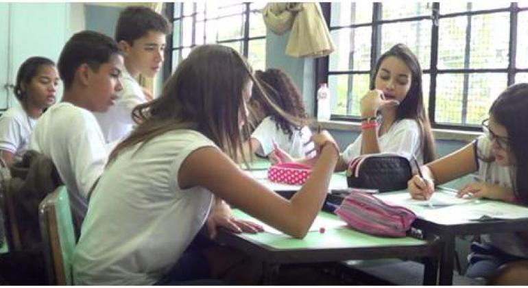 Alunos de escola municipal da região de Venda Nova ganham medalhas em Olimpíada Internacional de Matemática.