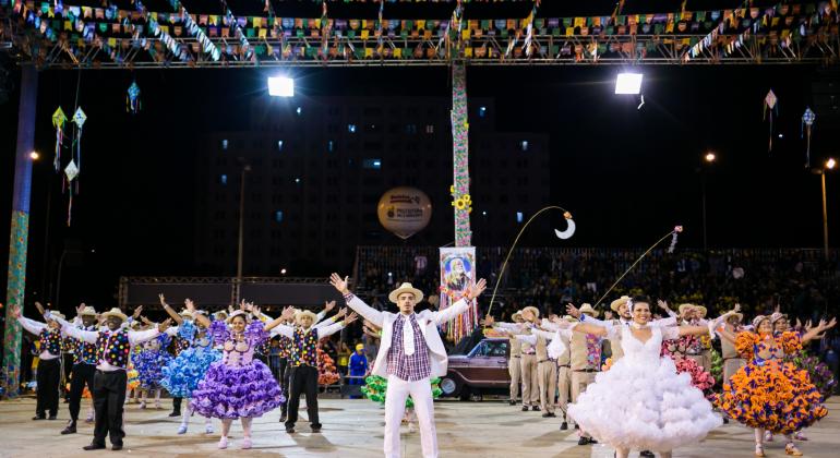 Quadrilha junina São Gererê, pentacampeã do Concurso de Quadrilhas do Arraial de Belo Horizonte, se apresentanto. 