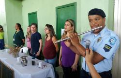 Músico da Banda da Guarda Municipal executa o hino nacional na abertura da 2ª OlimpiEmdo. Foto Acervo EMDO.