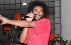 Músico canta em projeto "Jam session", do Centro Cultural Jardim guanabara